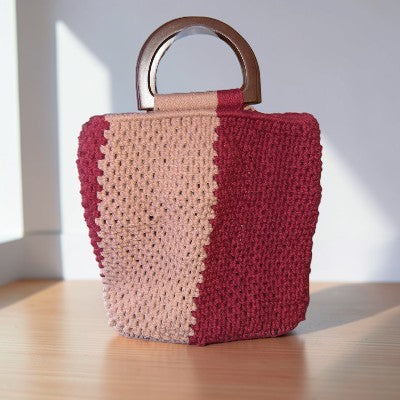 Twisted Threads Au Threadline 03 Bucket Bag with press stud tab, featuring a stylish handcrafted leather handbag design.